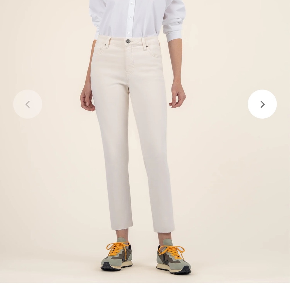 Kut from the Kloth Reese 6 cream jeans